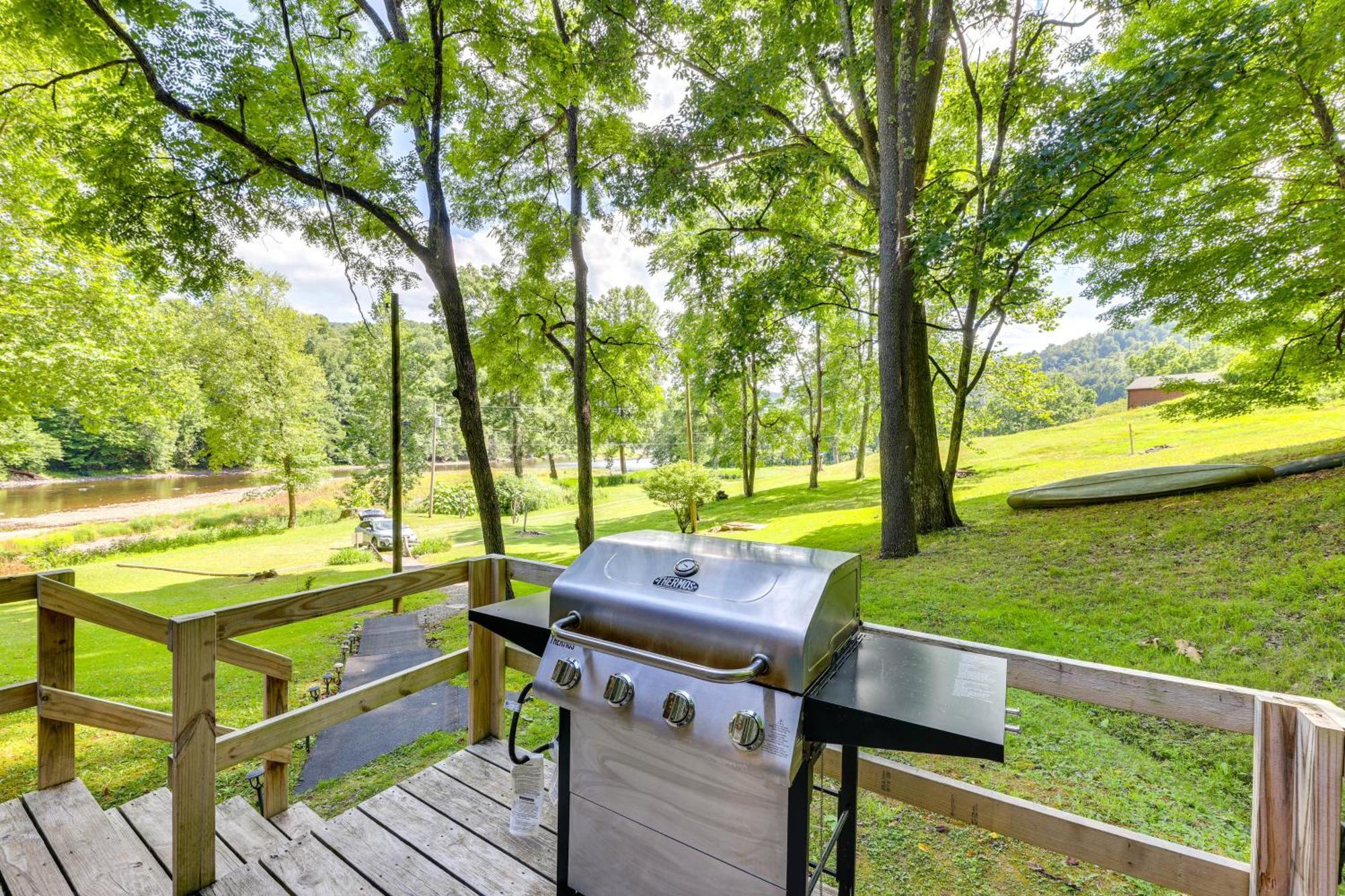 Charming Parsons Cabin With Grill On The Cheat River Bagian luar foto
